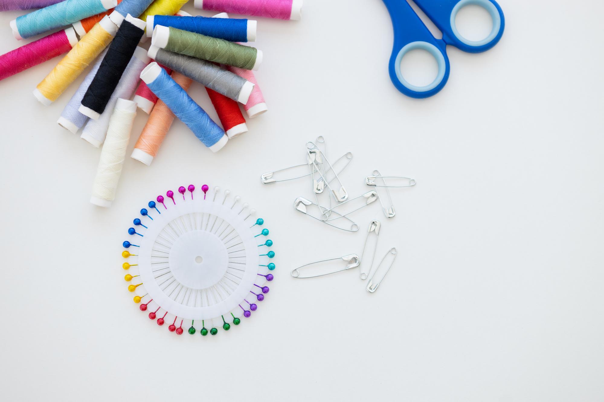 Set di kit per ricamo e schede corso